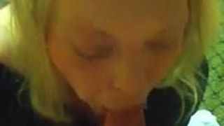 Cum swallowing girl