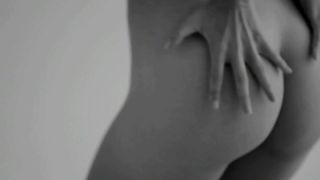 Emily Ratajkowski – Nude Shoot BTS