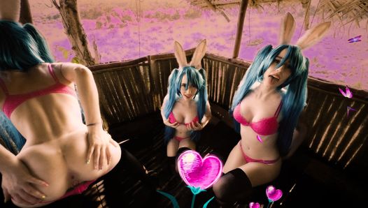 Stunning cosplayergirl gets banged bareback in jungle tree house, MIKU IN WONDERLAND