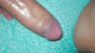 The bitch after the beach: She seeks to feel deep, in the womb, in search of the A-spot