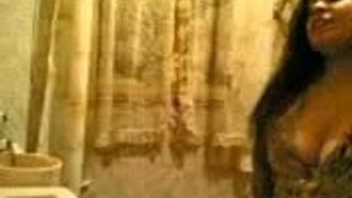 Hot Arab Amateure Make a sexy show