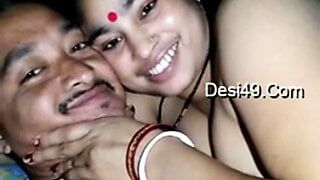 Indian kiss aur Dewar nude kiss