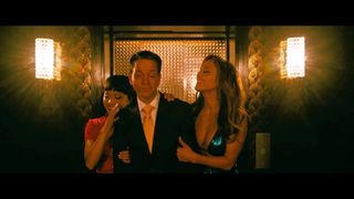 Latina Celebrity Jennifer Lopez Hot Striptease – Hustlers