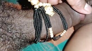 Made sister-in-law drink coconut water and fucked her with his thick dick