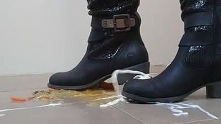New boot crush food and make them little messy