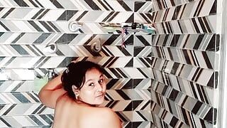 Puja bhabhi bathroom