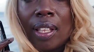 Mochaswallows’ Boardwalk Slut Strut