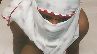 Sister-in-law, you fingered me in the finger with your hands.