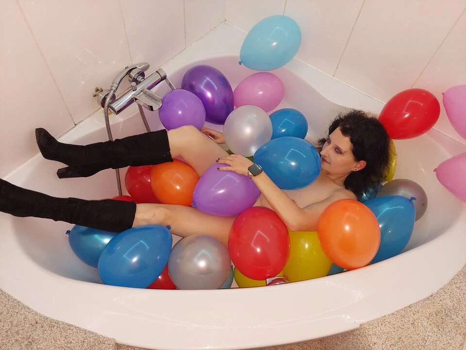 Attention looners and balloon friends, now it’s getting hot