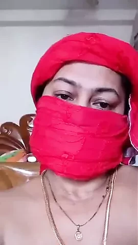 Bangladeshi girl showing body