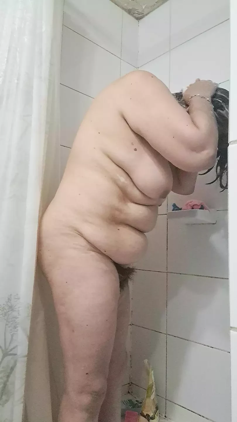 washing my hairy shell there is hair