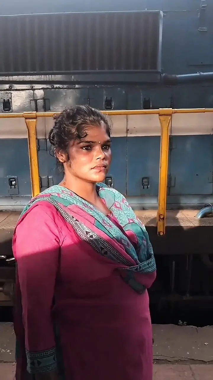 Stepsister Enjoy Sex in Farm, Indian Village Sex in Farm