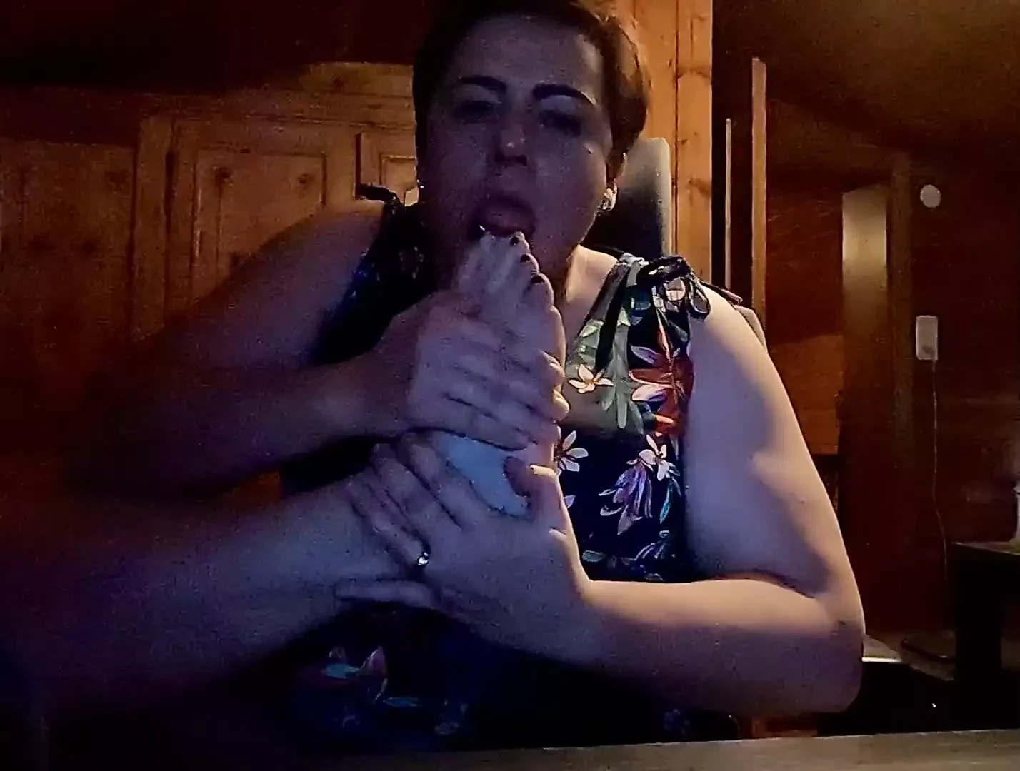 Office Self Worship in Birkenstock