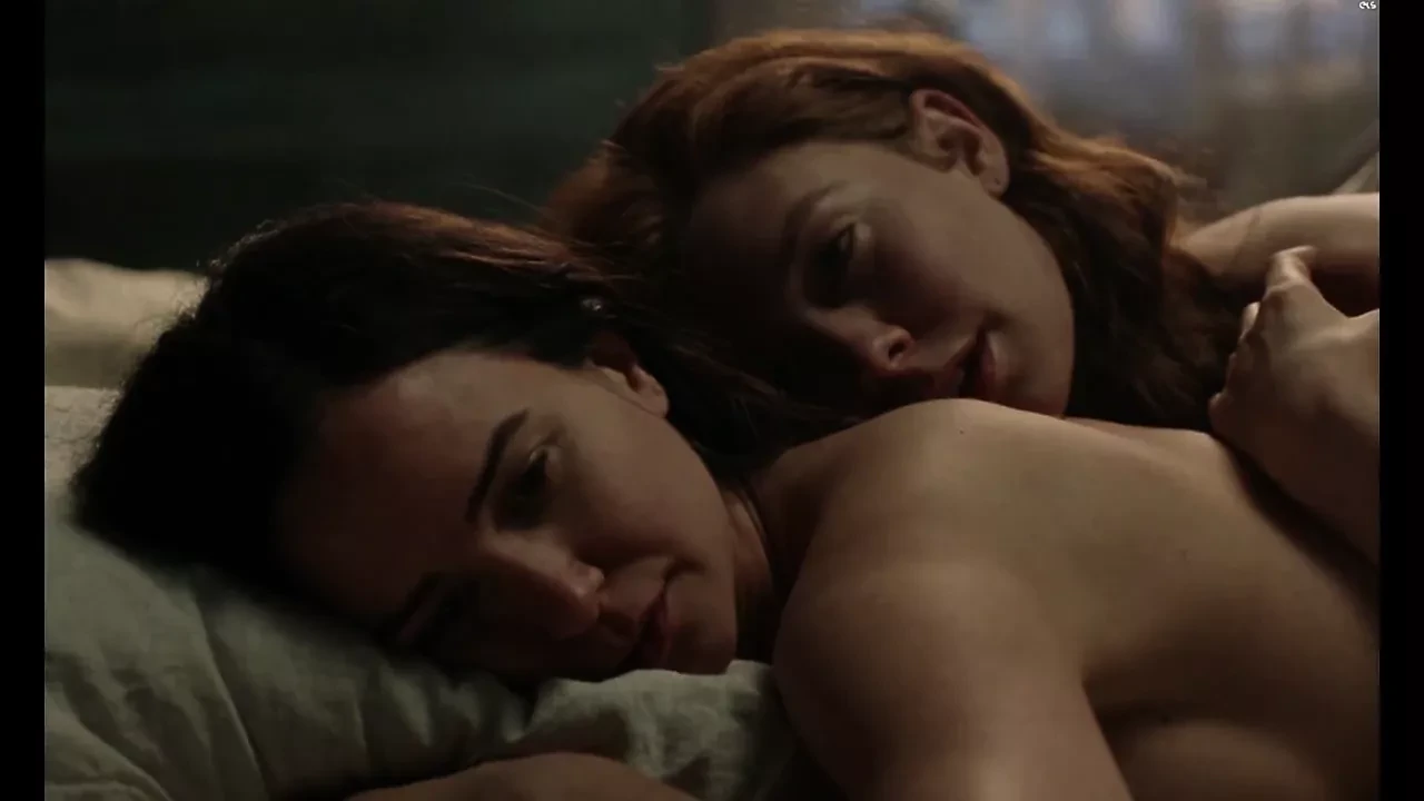 Vanessa Kirby and Katherine Waterston in lesbian sex scenes