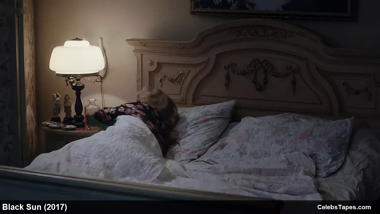 Marija Bergam Marina Cosic & Tamara Krcunovic rough sex clip