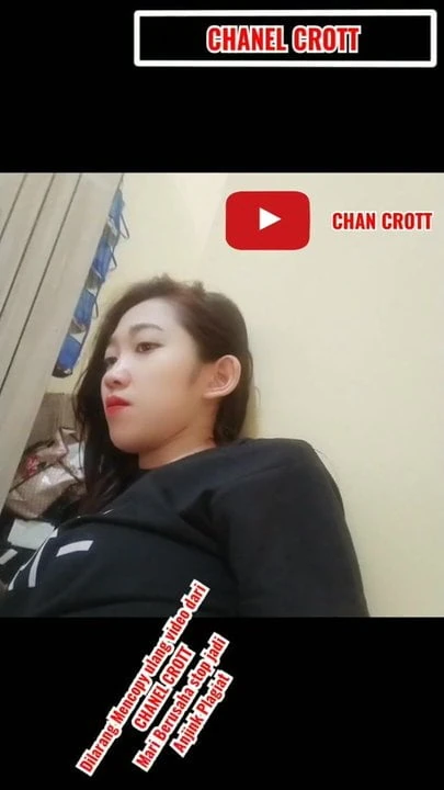 Indonesian girl farting