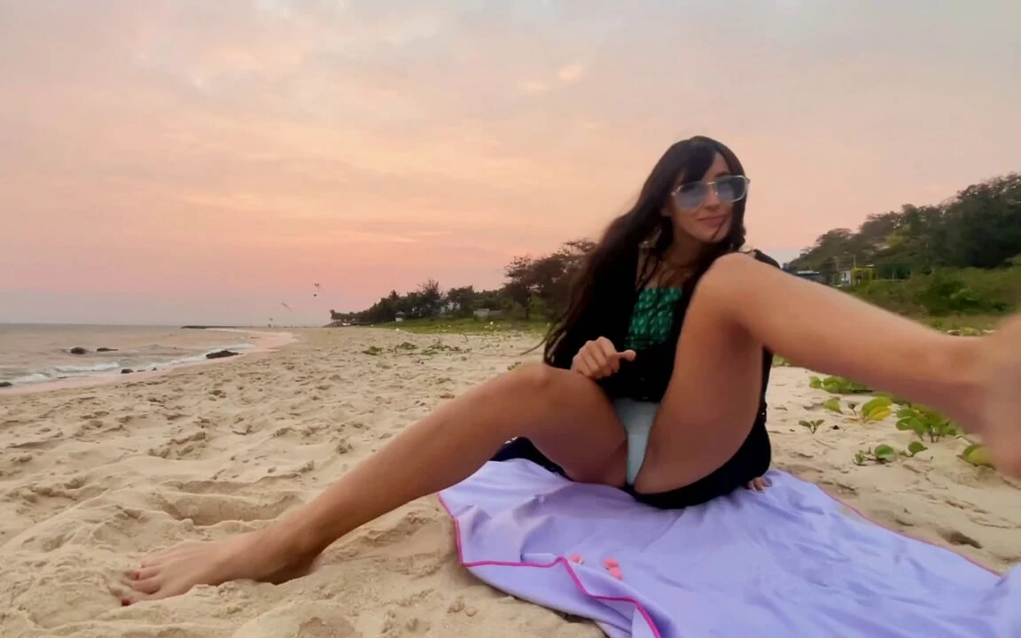 Me Sexy Beauty Girl Chasing Sunsets, Beach Vibes, and Pure Joy!