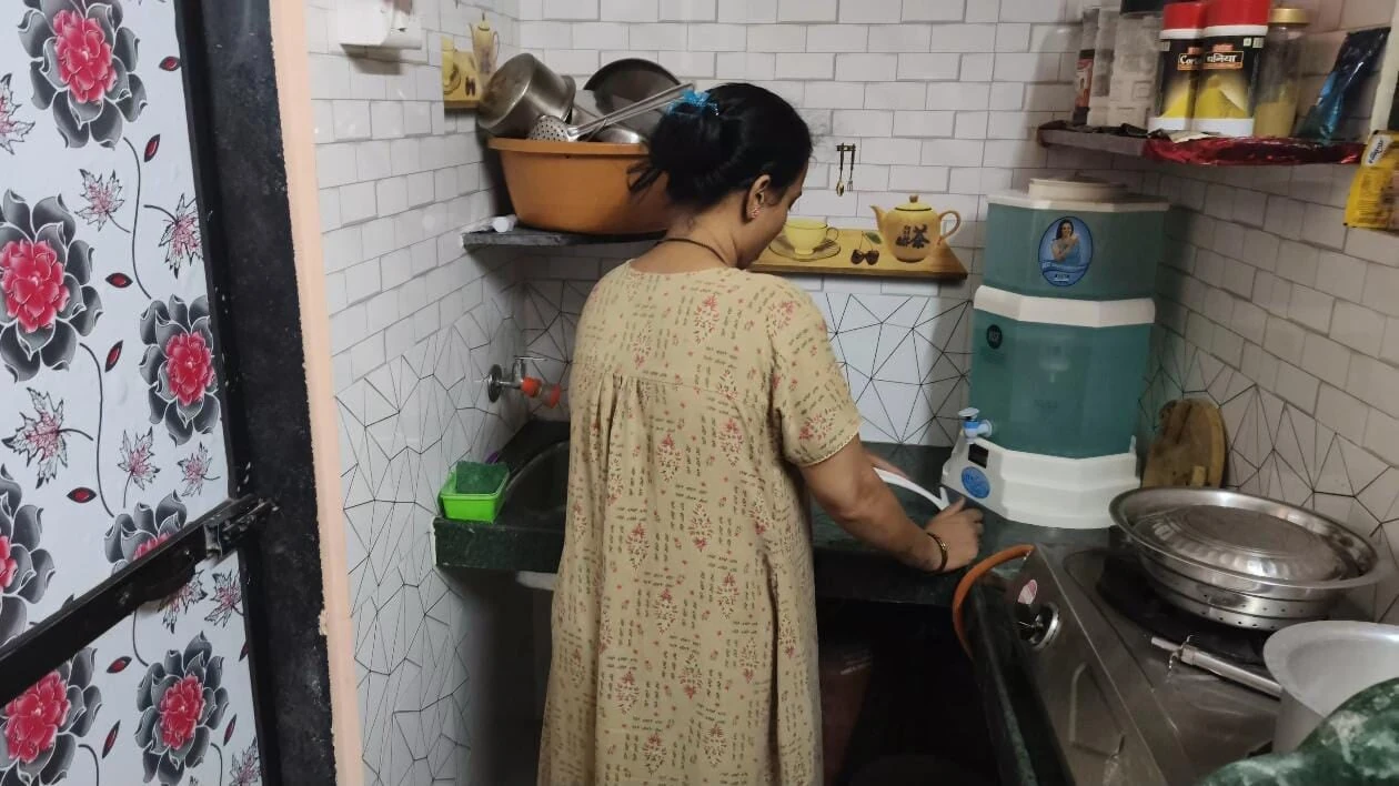 The beauty was too excited and had sex with the photographer in tha photo