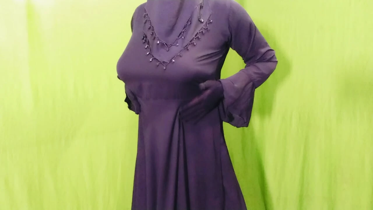 Indian beautiful hijabi muslim sexy bhabhi having sex with neighbor inside the room