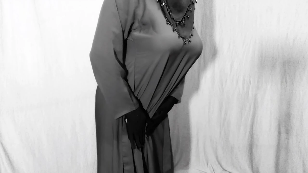 Indian beautiful hijabi muslim sexy bhabhi having sex with neighbor inside the room