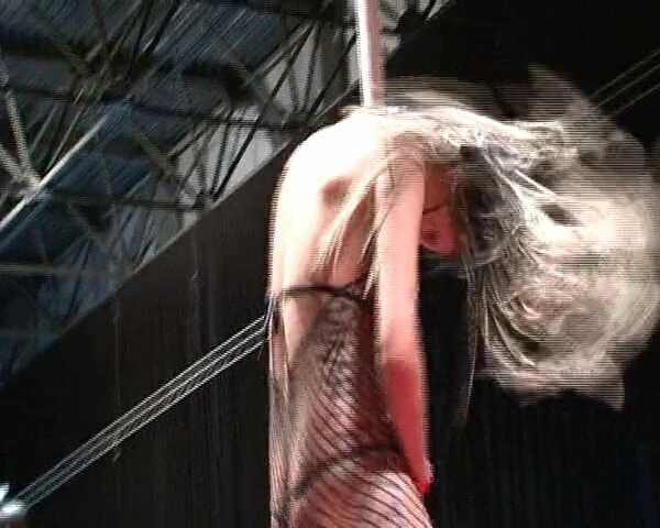 Charlye in stage – uncut