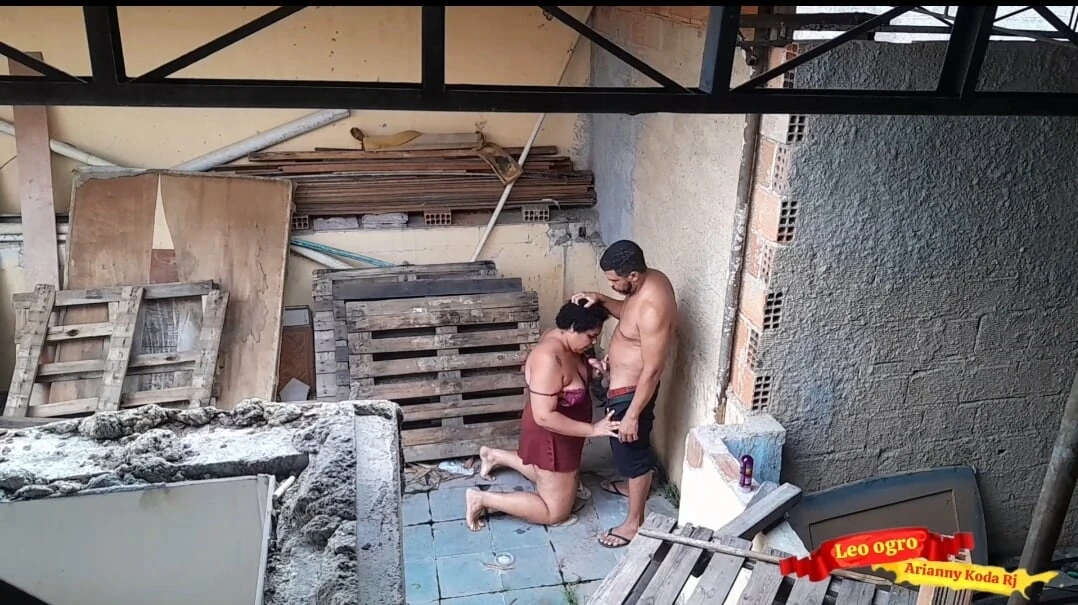 I found out that my stepsister has sex with strangers for money and I blackmailed her – police