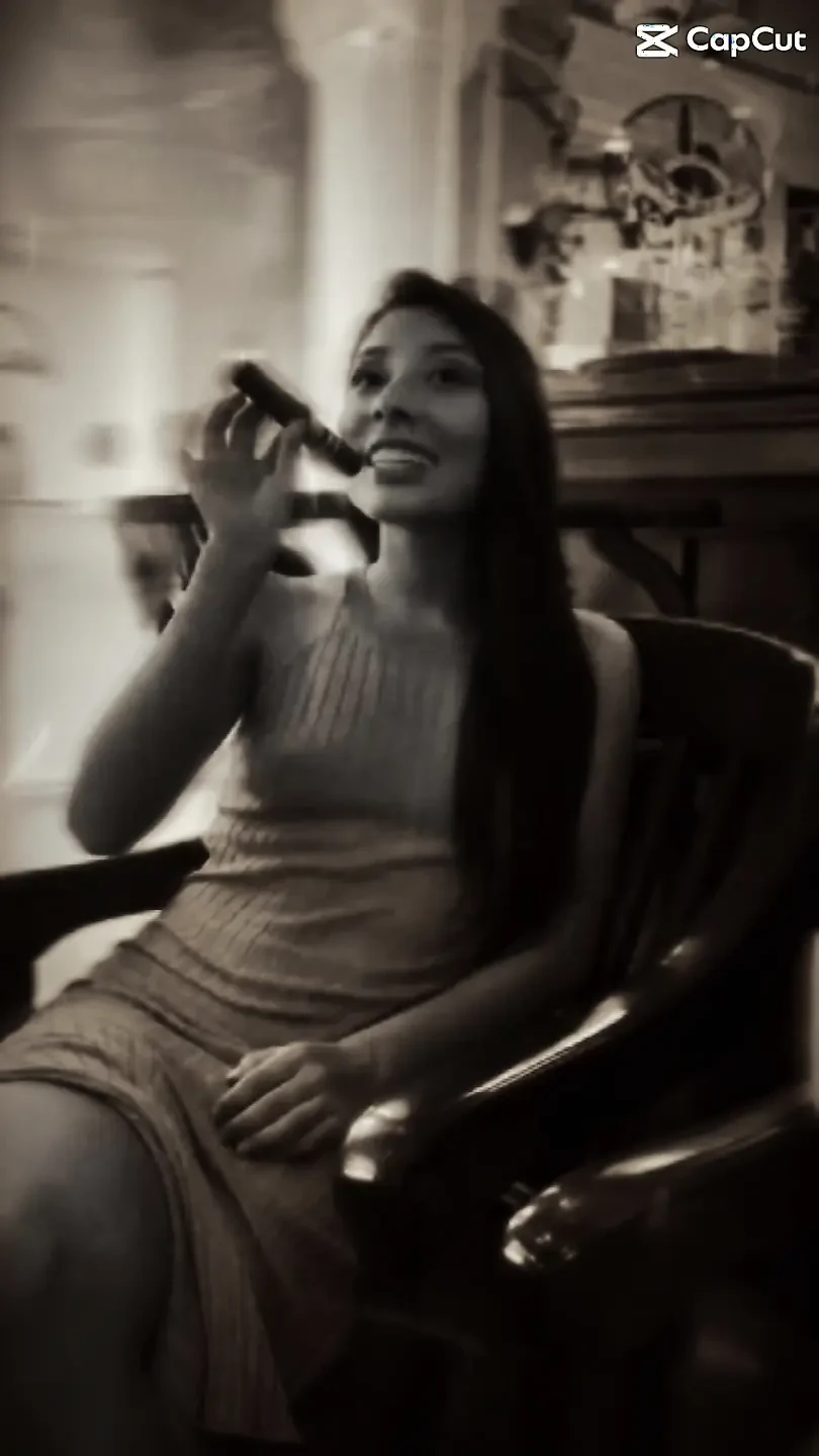 Pleasure for two: Habano, Skin and Whispers