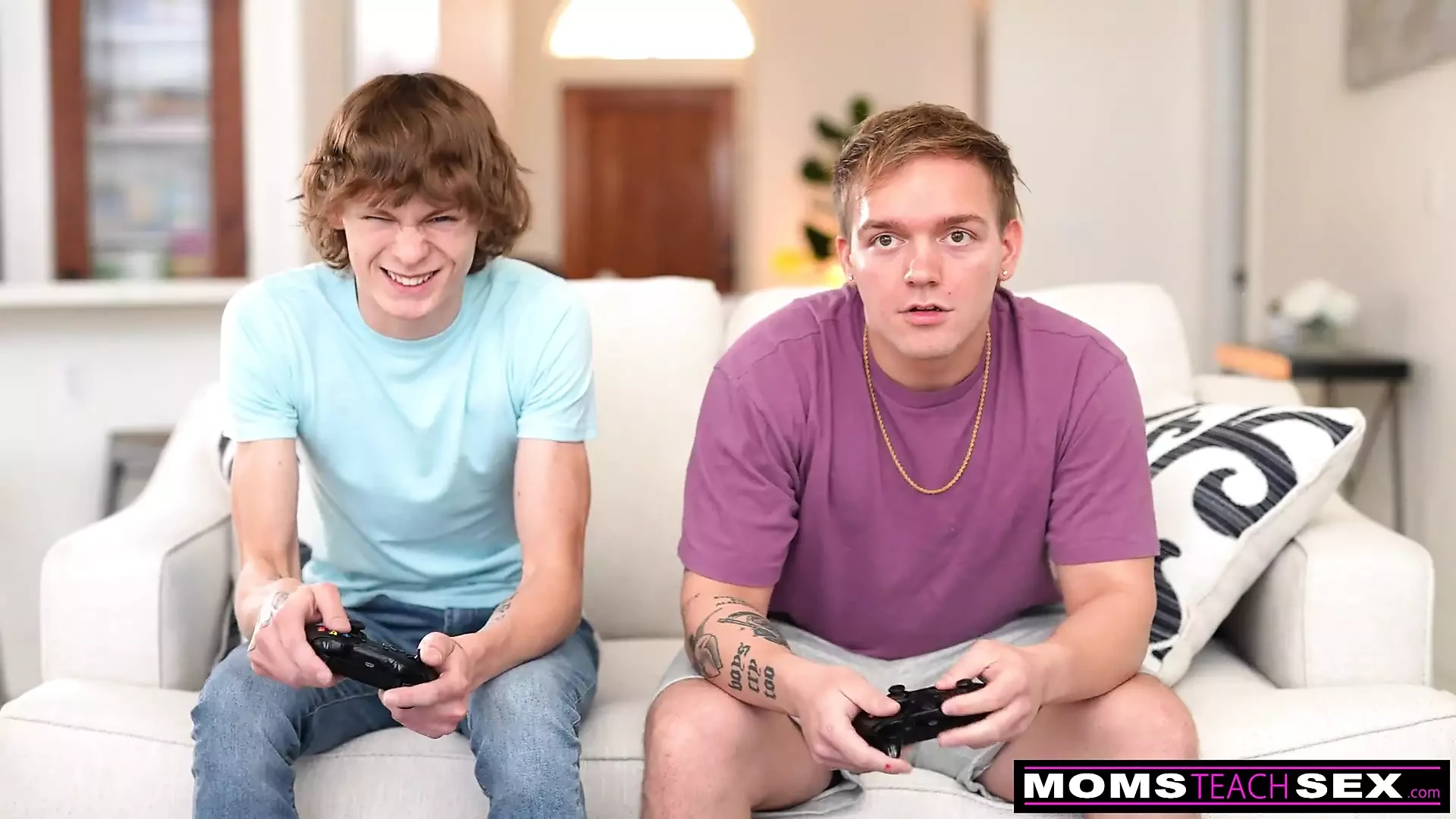 Lets Bang My Stepmom – S20:E4