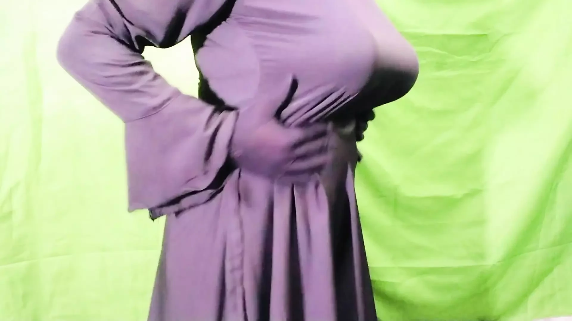 Bangladeshi Bhabhi masturbation and dance