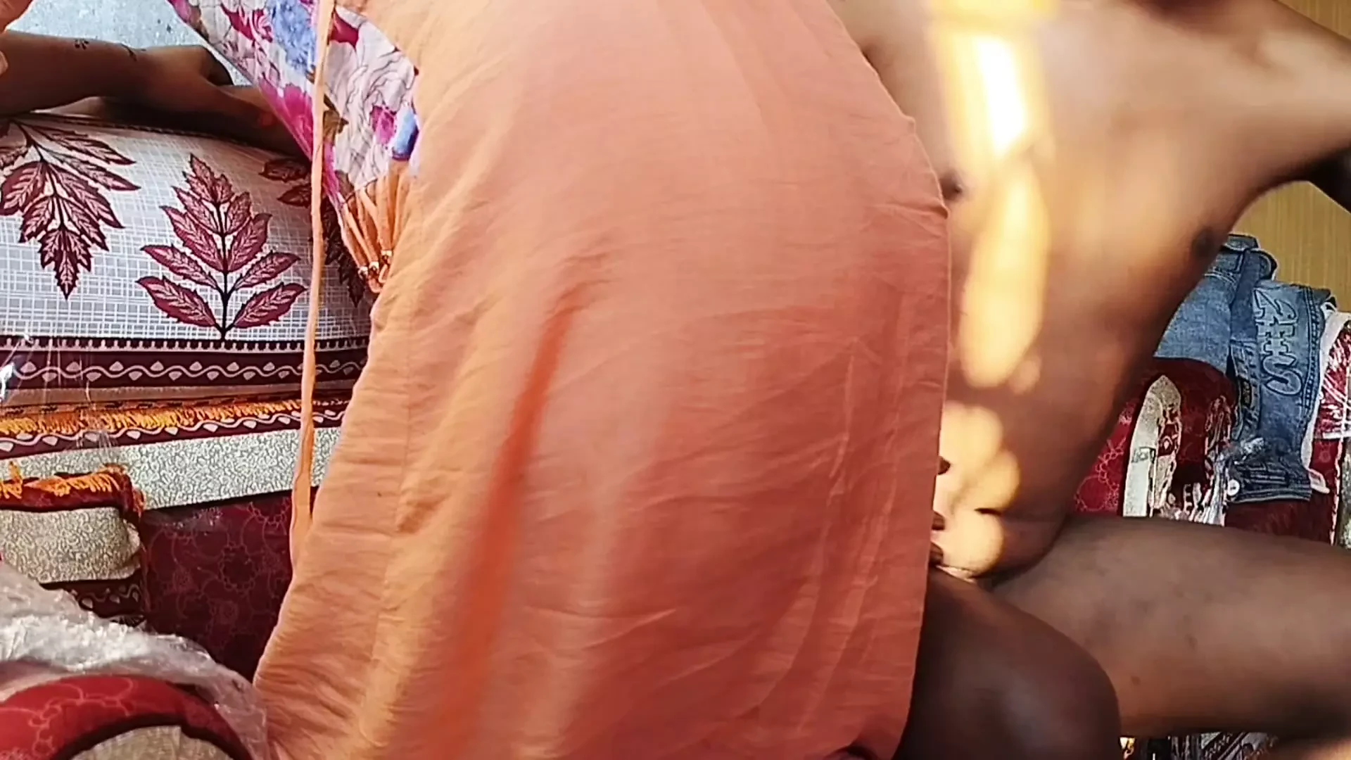 Indian Virgin Village girl anal sex viral MMS