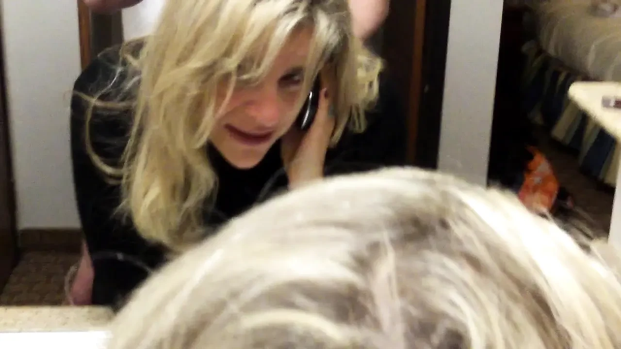 fucking while on the phone again