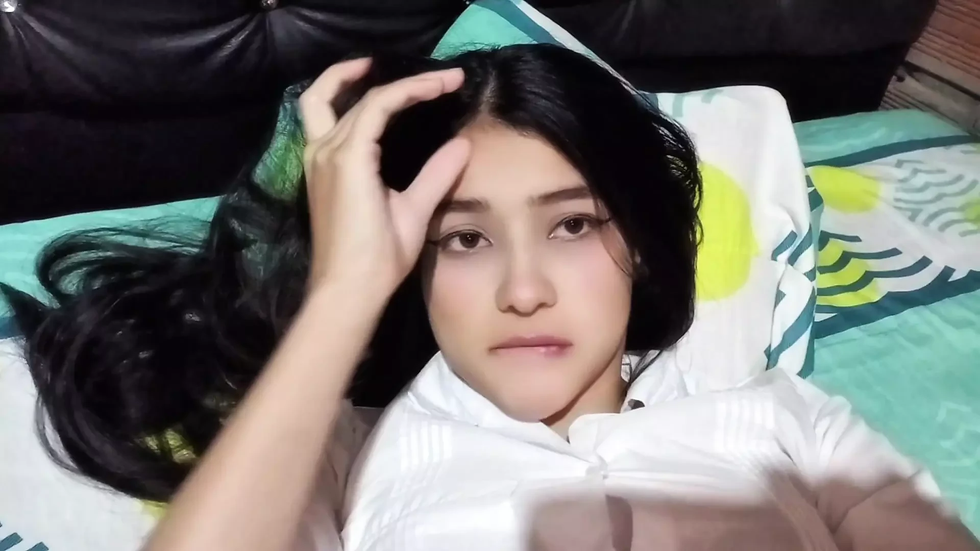 Stepsister discovers me naked and is very curious