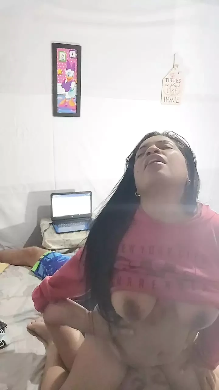 welcome surprise for my roommate, he didn’t expect it, everything was very delicious and exciting…