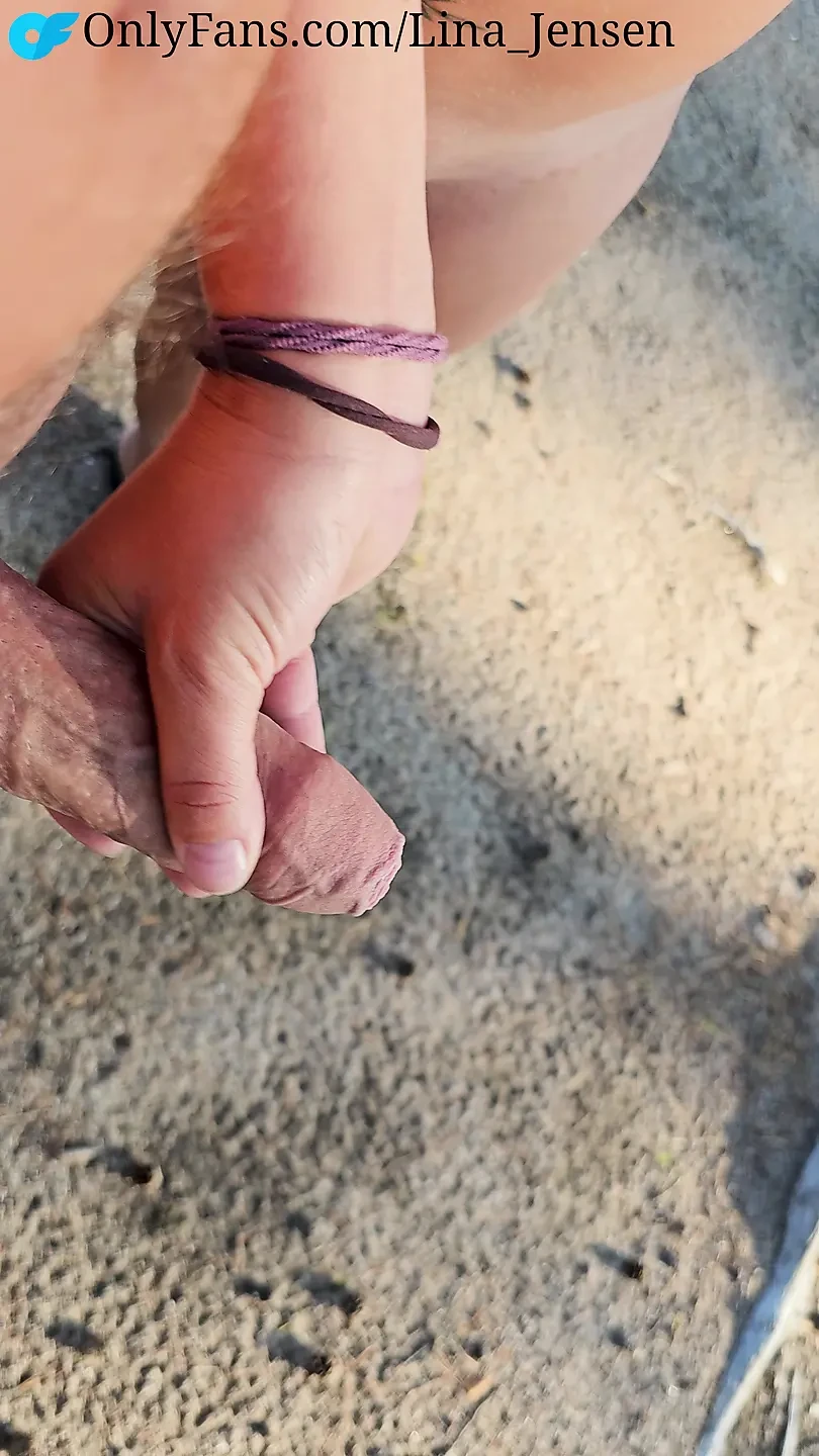 Camper neighbor had to piss, so he got assisted!