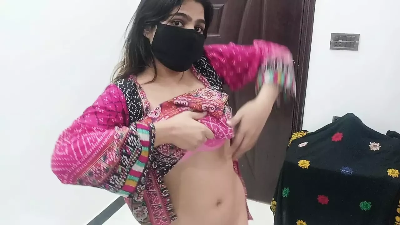Pakistani College Girl Nude Mujra Strip Tease On Live Video Call