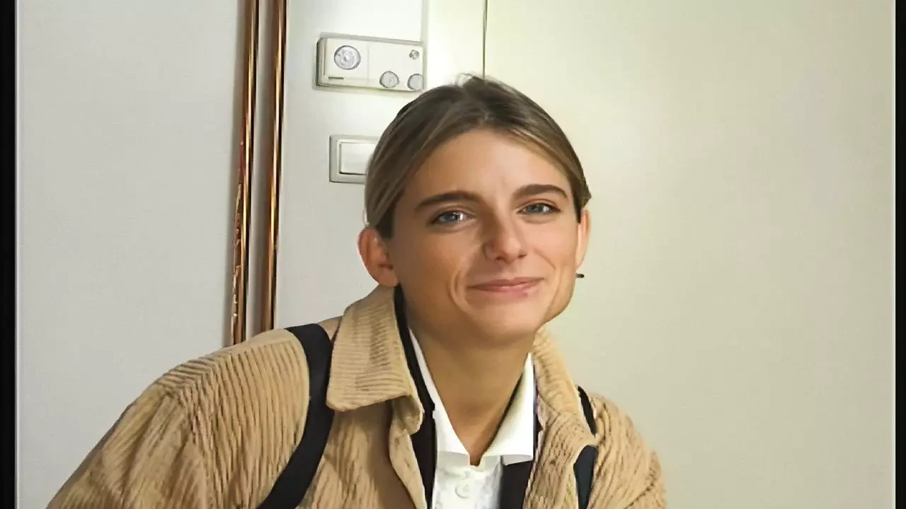 German teen masturbating on the table