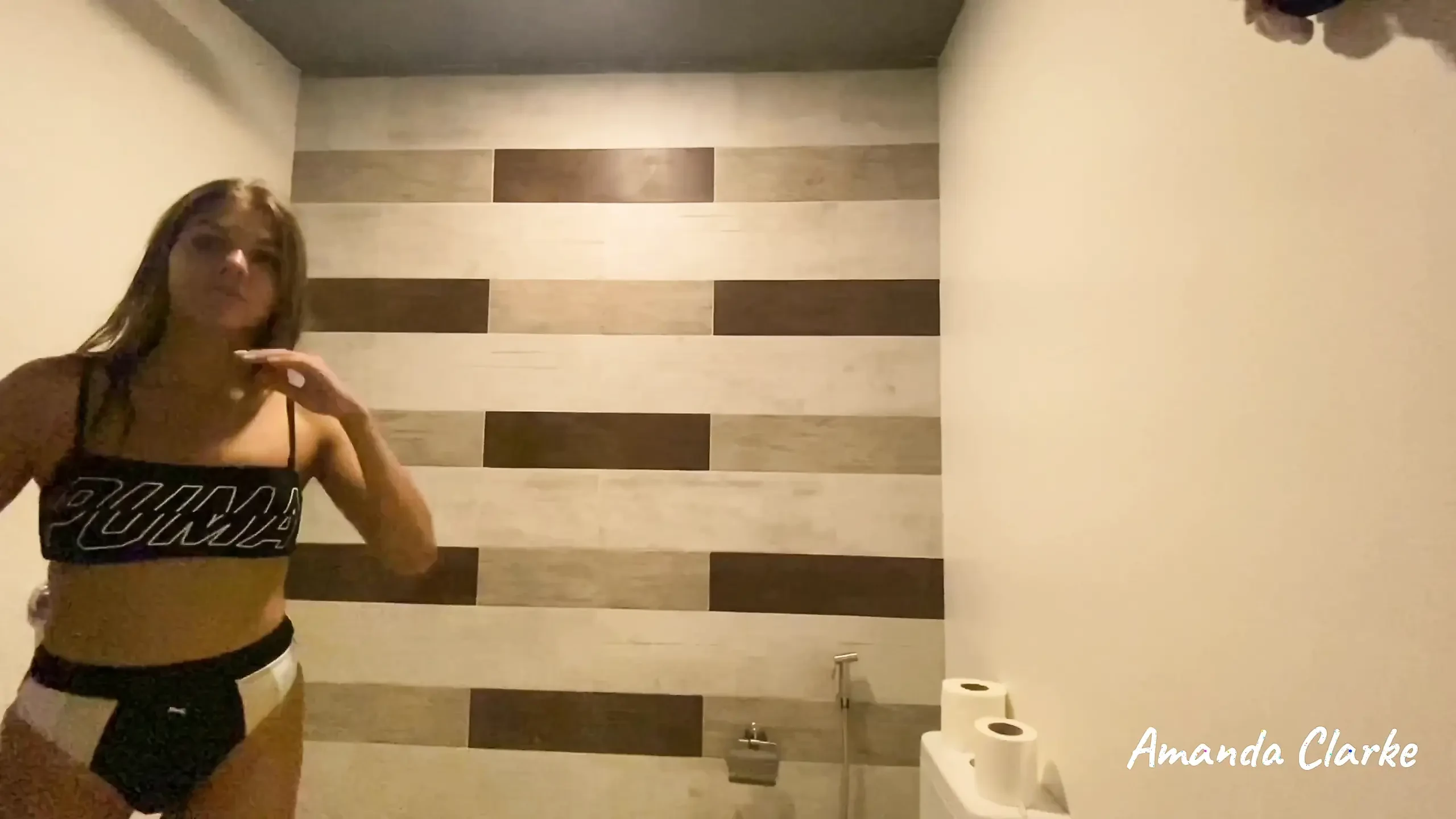 Returned to the Hotel, Jerked off and Cum From Fingers