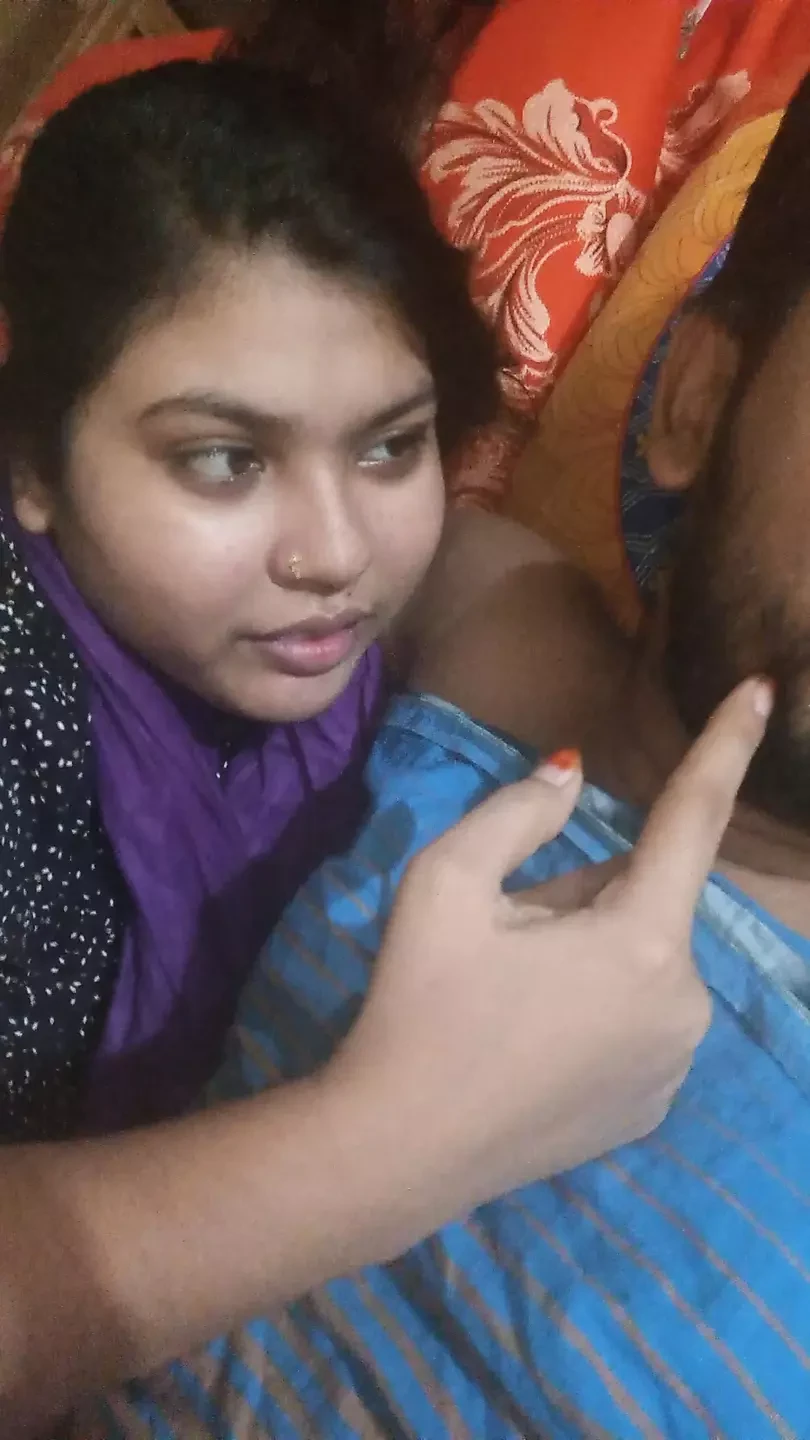 Real Married Couple Homemade Bangladesh Desi Wife.DesicoupleBd