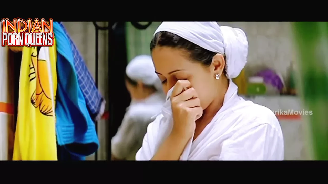 Bhavana Mallu Nude Shower Sex Scene