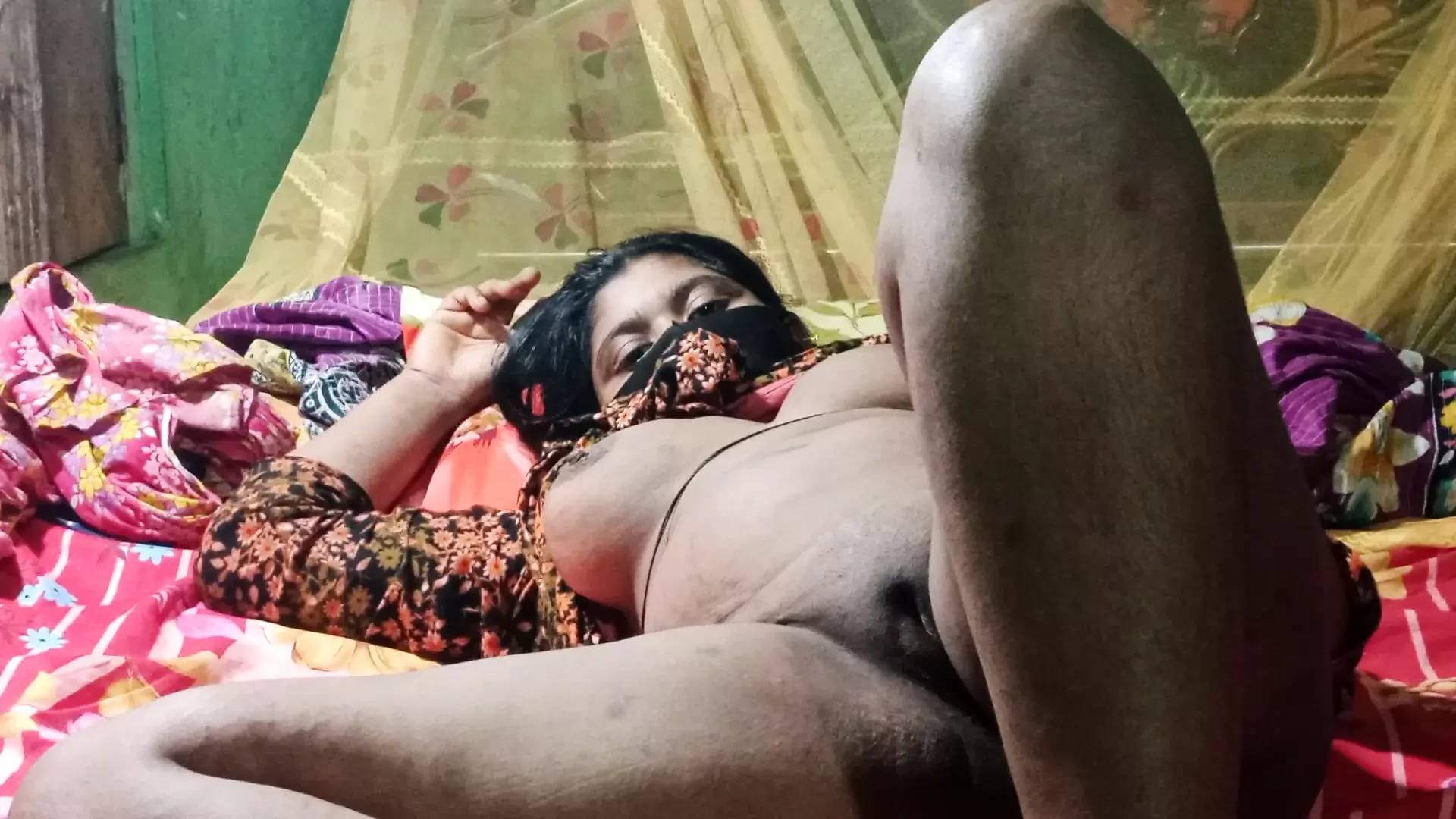 Desi sweet bhabhi ko achcha se! Bangla Audio