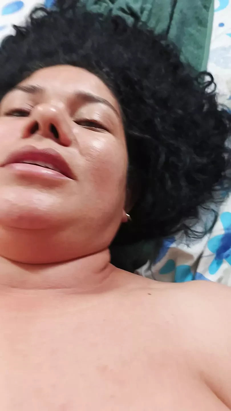 My wife’s blowjob deep throat that makes me happy