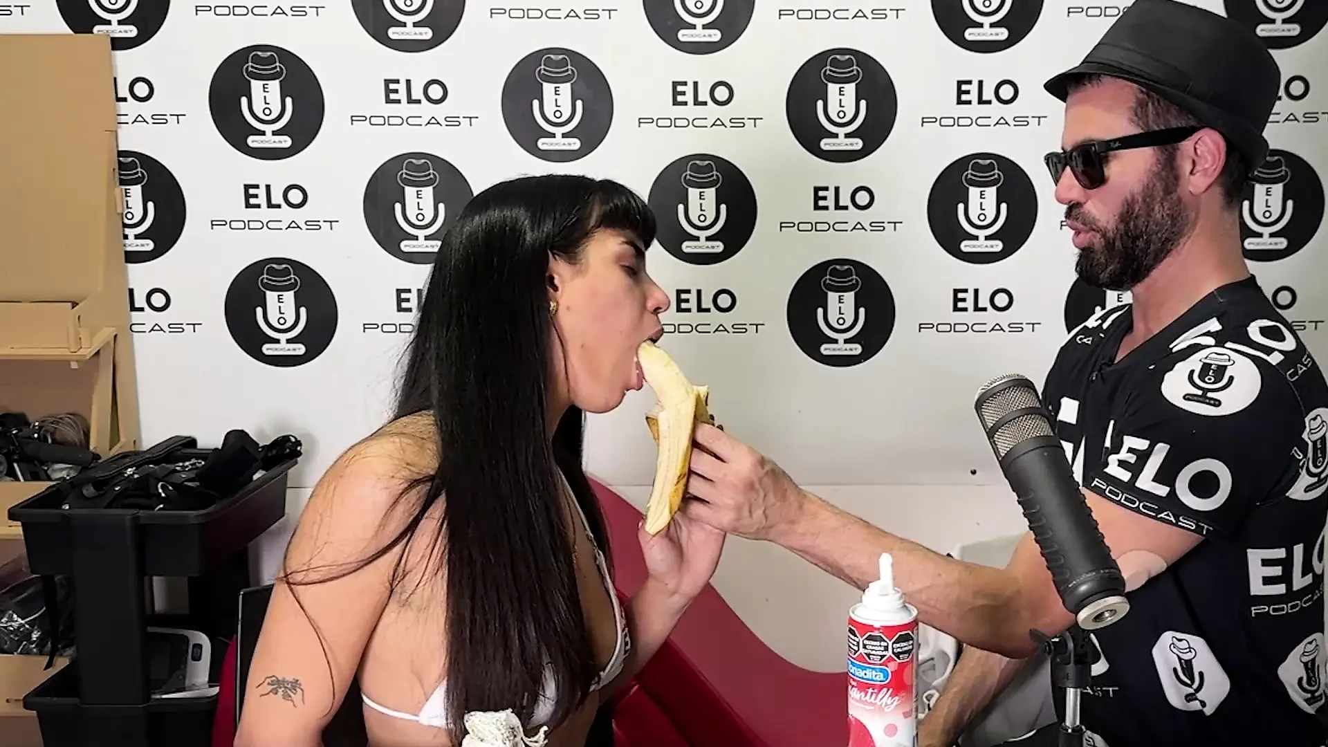 Roots Gaia heats up the preview of the spicy quarter