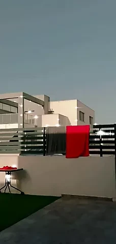 Sexy Arab faces and hot bodies 8