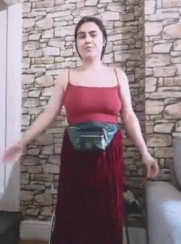 Gypsy Romanian Big Tits Dance – arsivizm