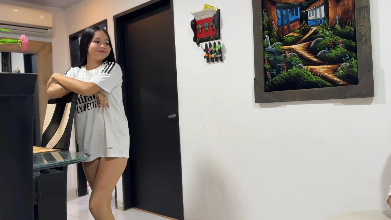 I take advantage of the fact that I have a sleepover with my friend to seduce his stepsister and take her virginity.