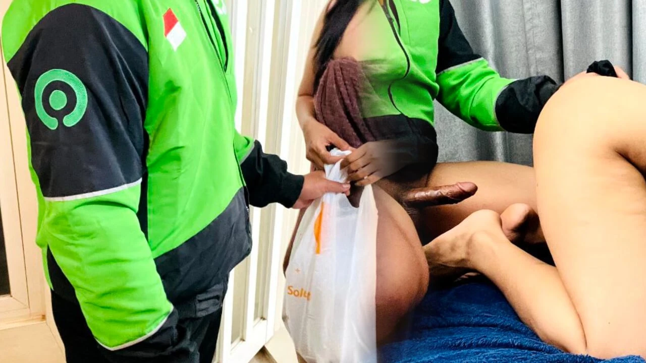 Courier lucky to get free pussy and girls are happy to get a long dick