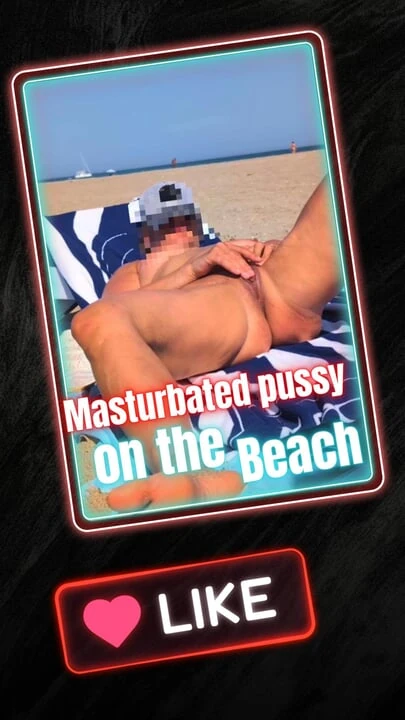 Masturbation on the nudist beach. Close-up and beautiful exhibition in front of voyeurs in Cape Town.