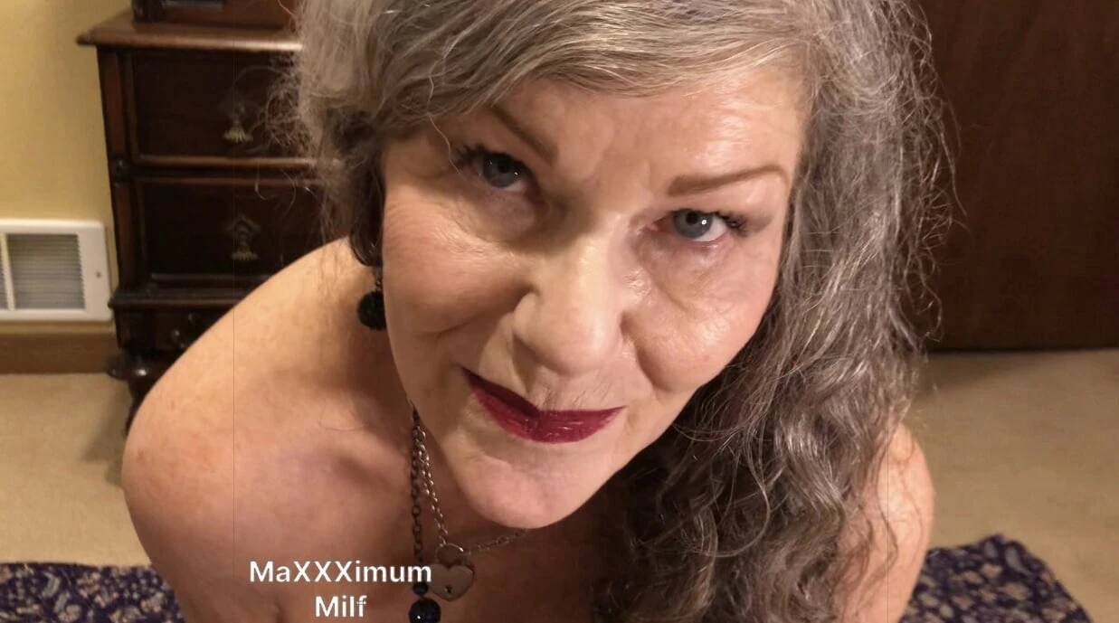 Cocksucking Grannies Wear Lipstick! POV Blowjob + Throatpie! MaXXXimumMilf