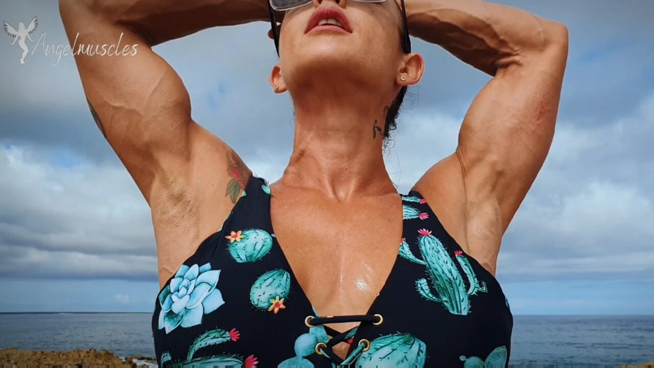Sun-Kissed Armpits & Pumped Biceps Vein Goddess at the Beach