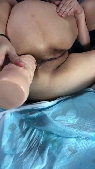 big dildo inserte anal